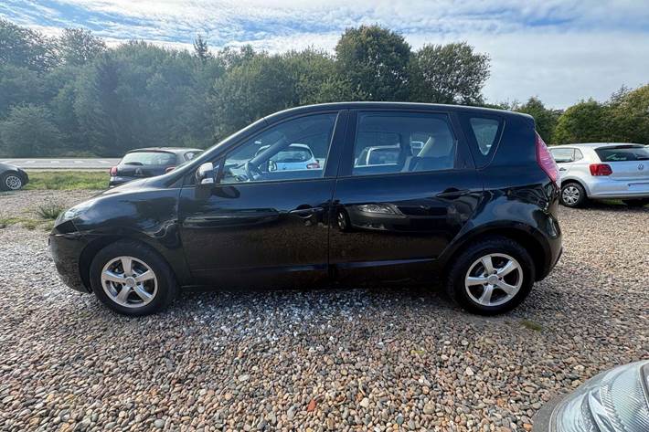 undefined Renault Scenic III fra 2011