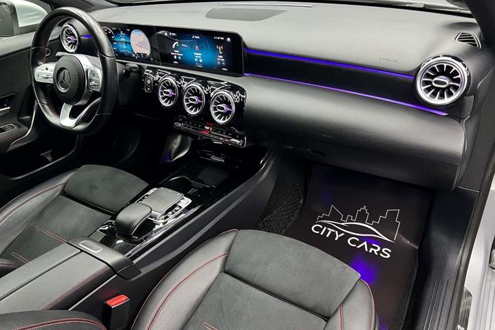 Sølv Mercedes A200 fra 2018