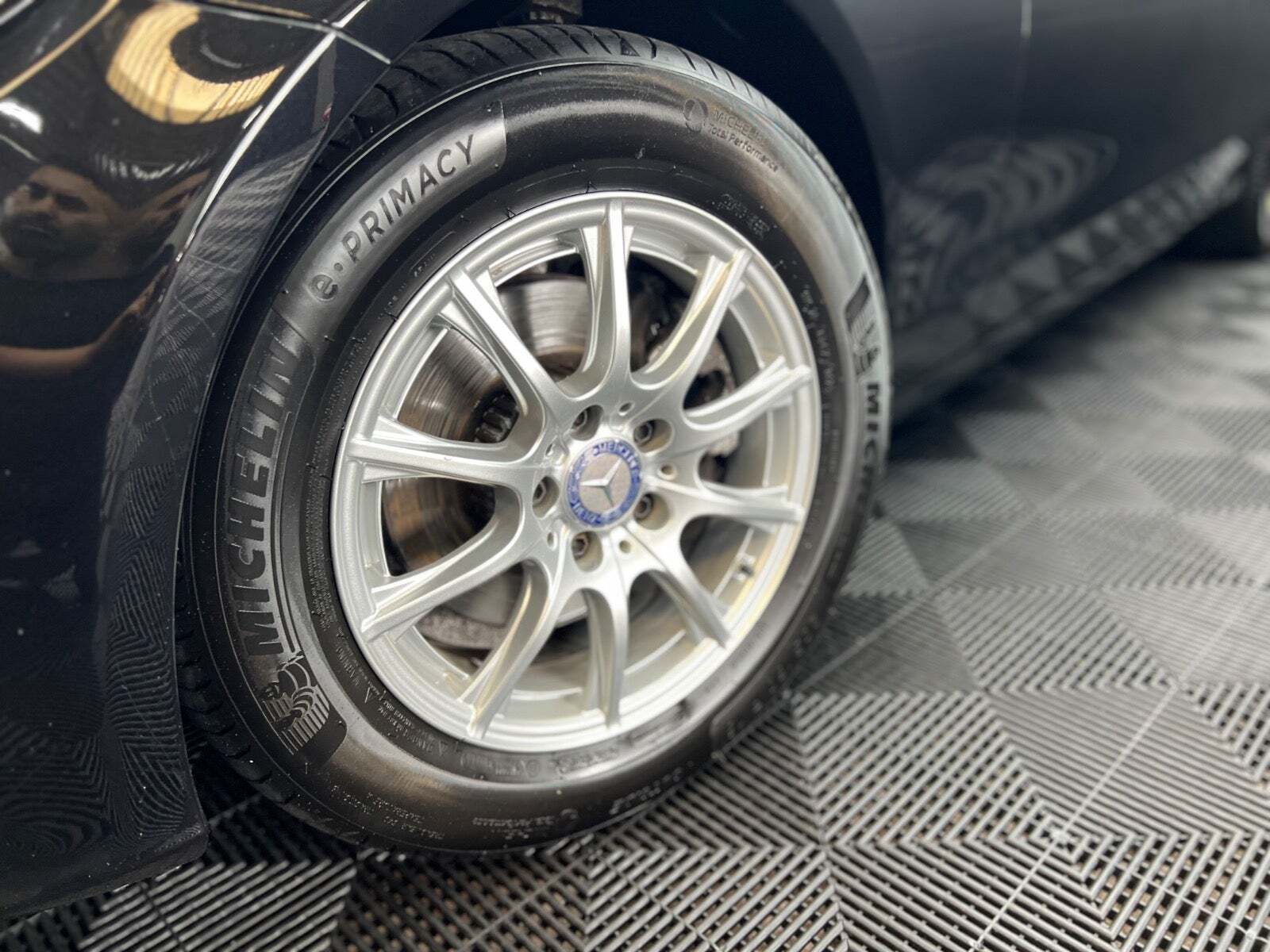 Sort Mercedes C220 d fra 2017