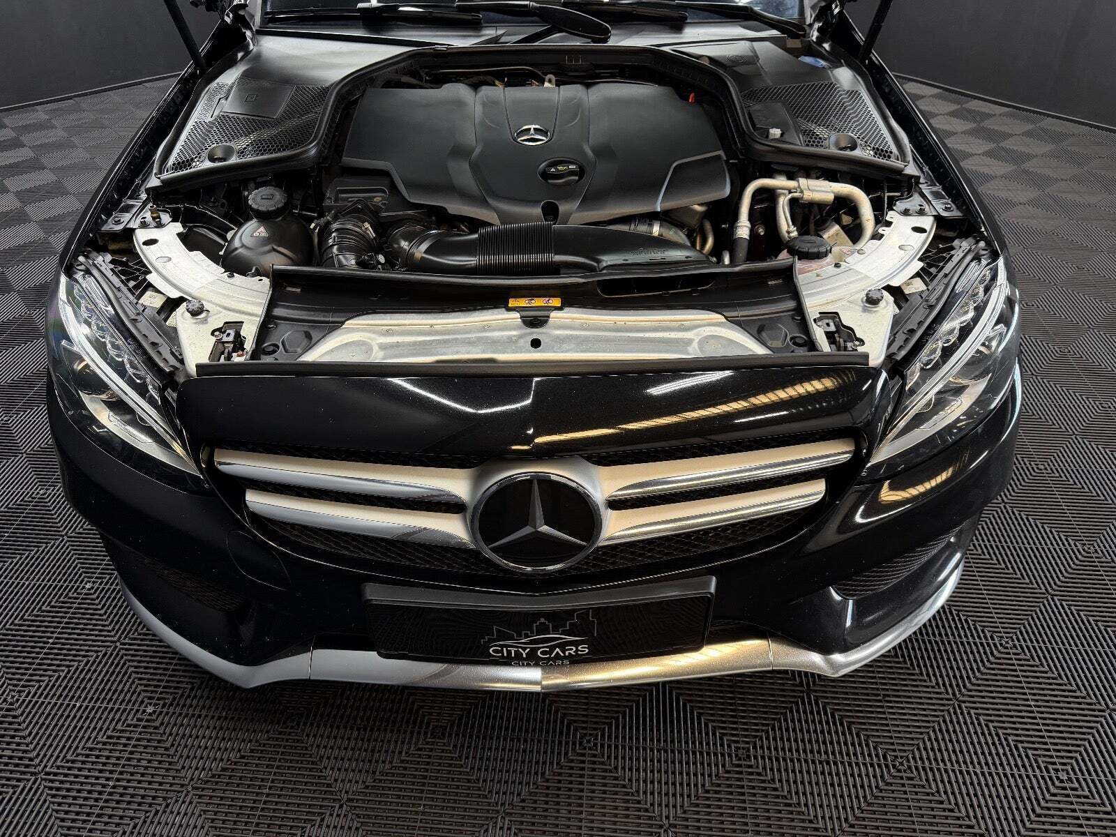 Sort Mercedes C220 d fra 2017