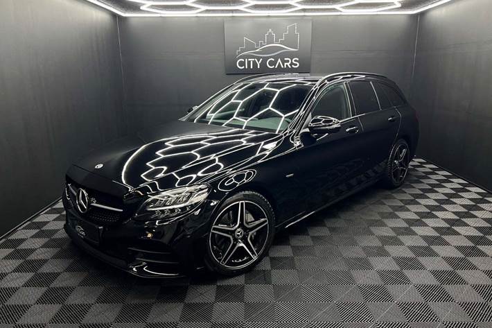 Sort Mercedes C220 d fra 2020 set udefra