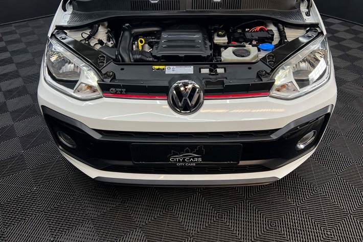 Hvid VW UP! fra 2019
