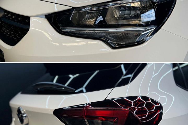 Hvid Opel Corsa fra 2022