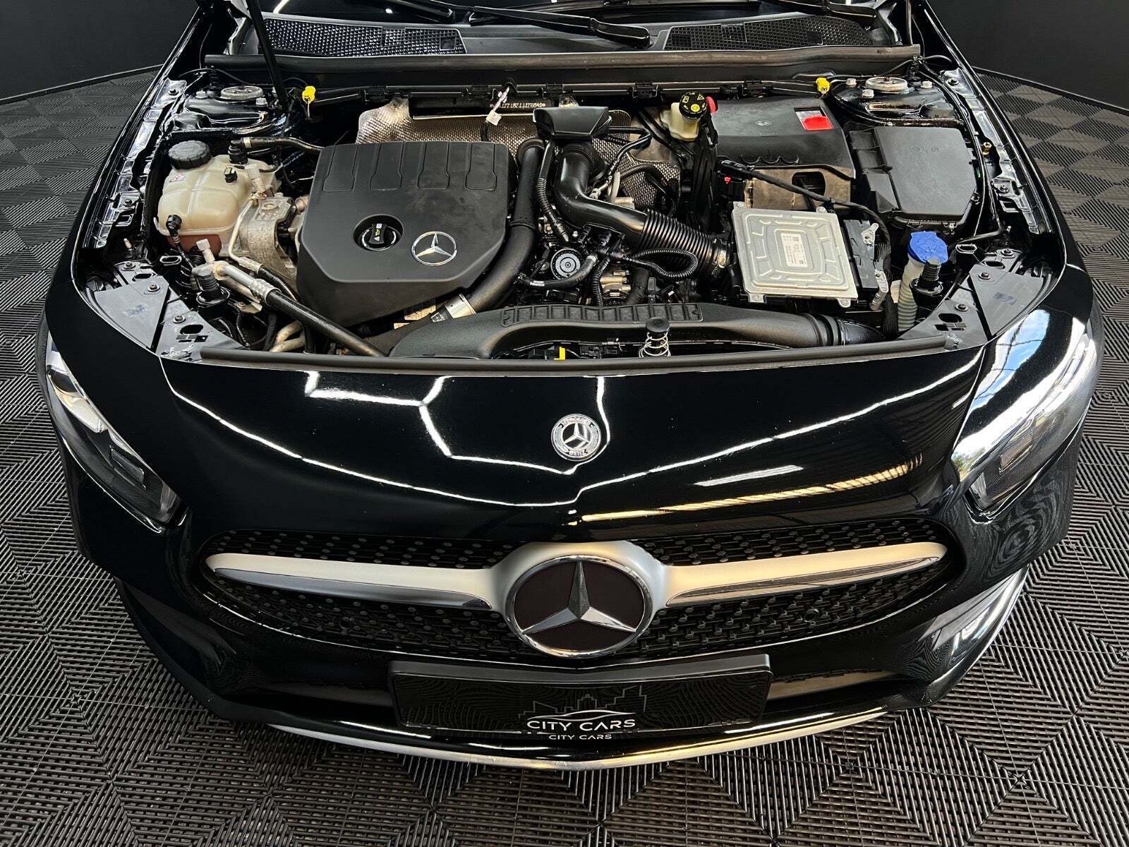 Sort Mercedes A200 fra 2020