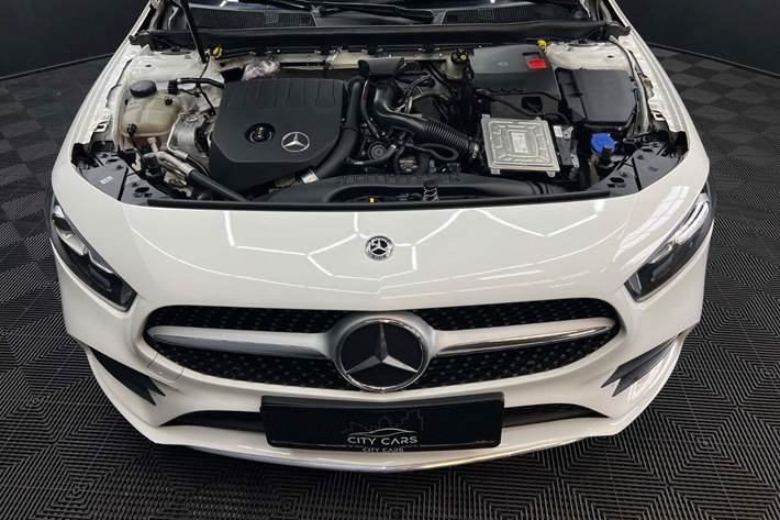 Hvid Mercedes A200 fra 2019