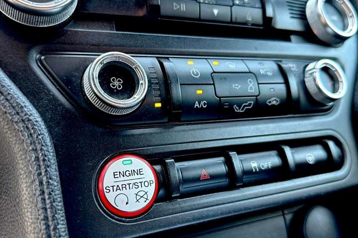 undefined Ford Mustang fra 2016