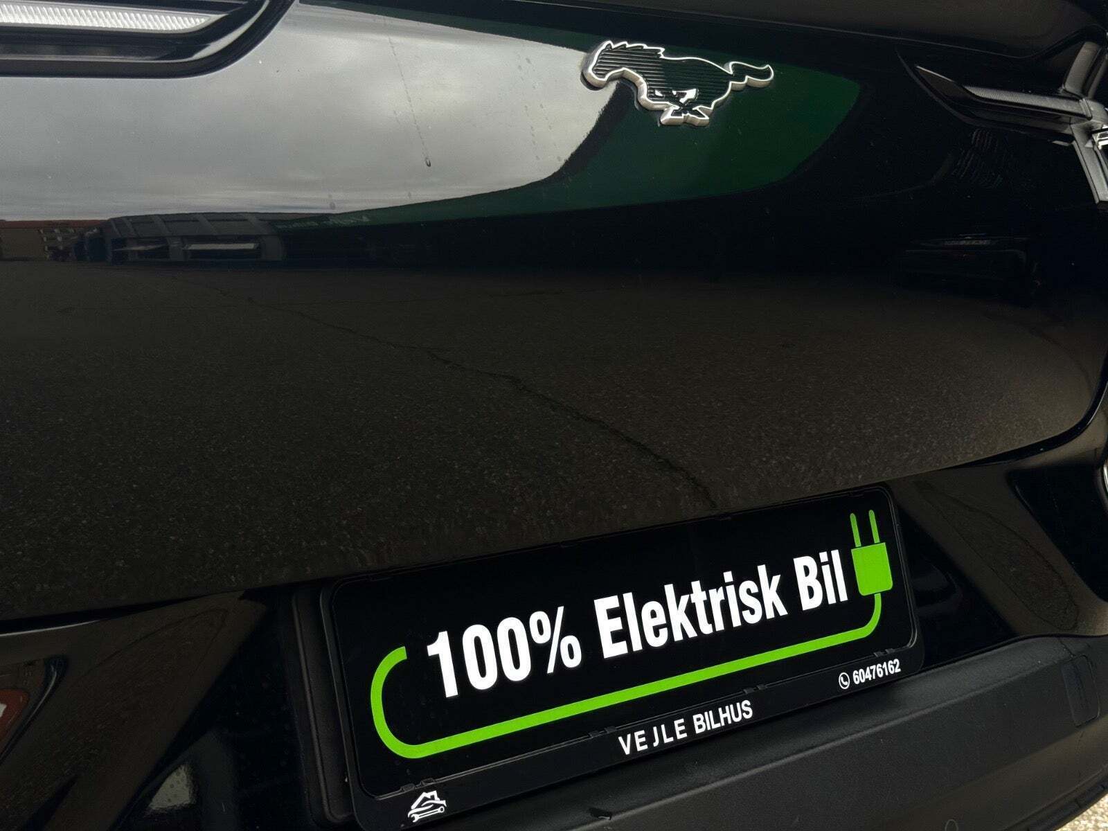 Gul Ford Mustang Mach-E fra 2022