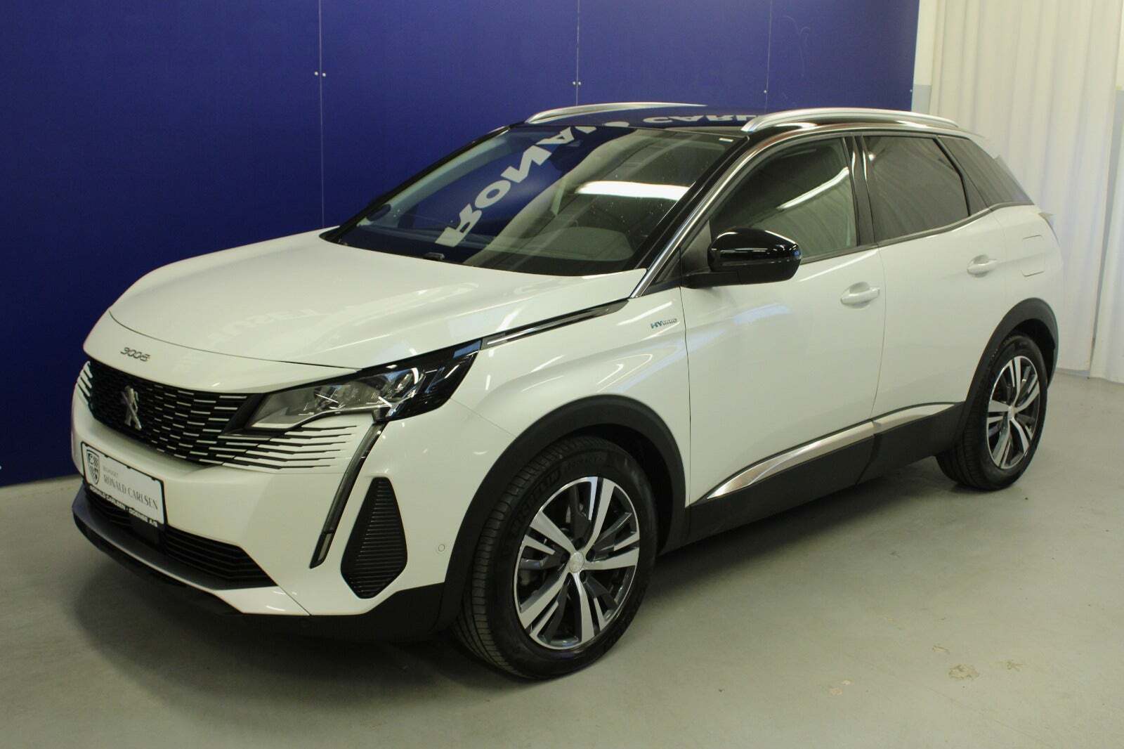 Peugeot 3008 1,6 Hybrid First Selection EAT8