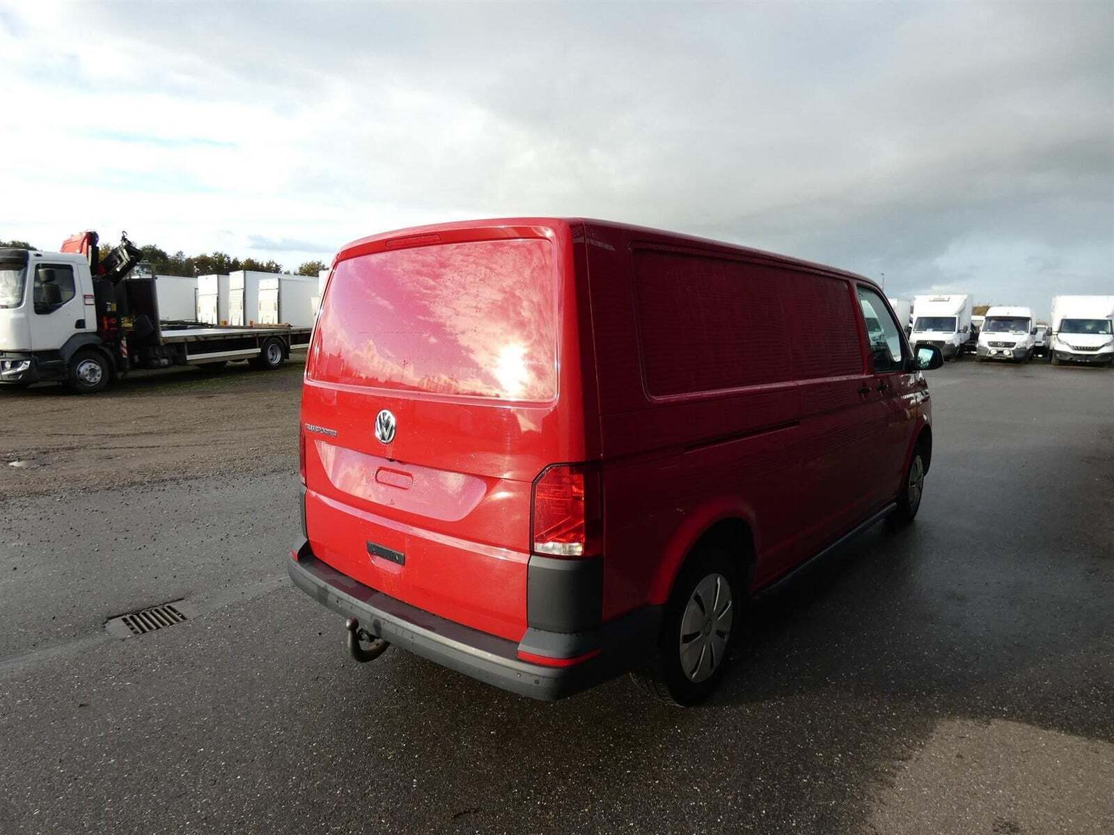 VW Transporter 2,0 TDi 150 Kassevogn DSG lang