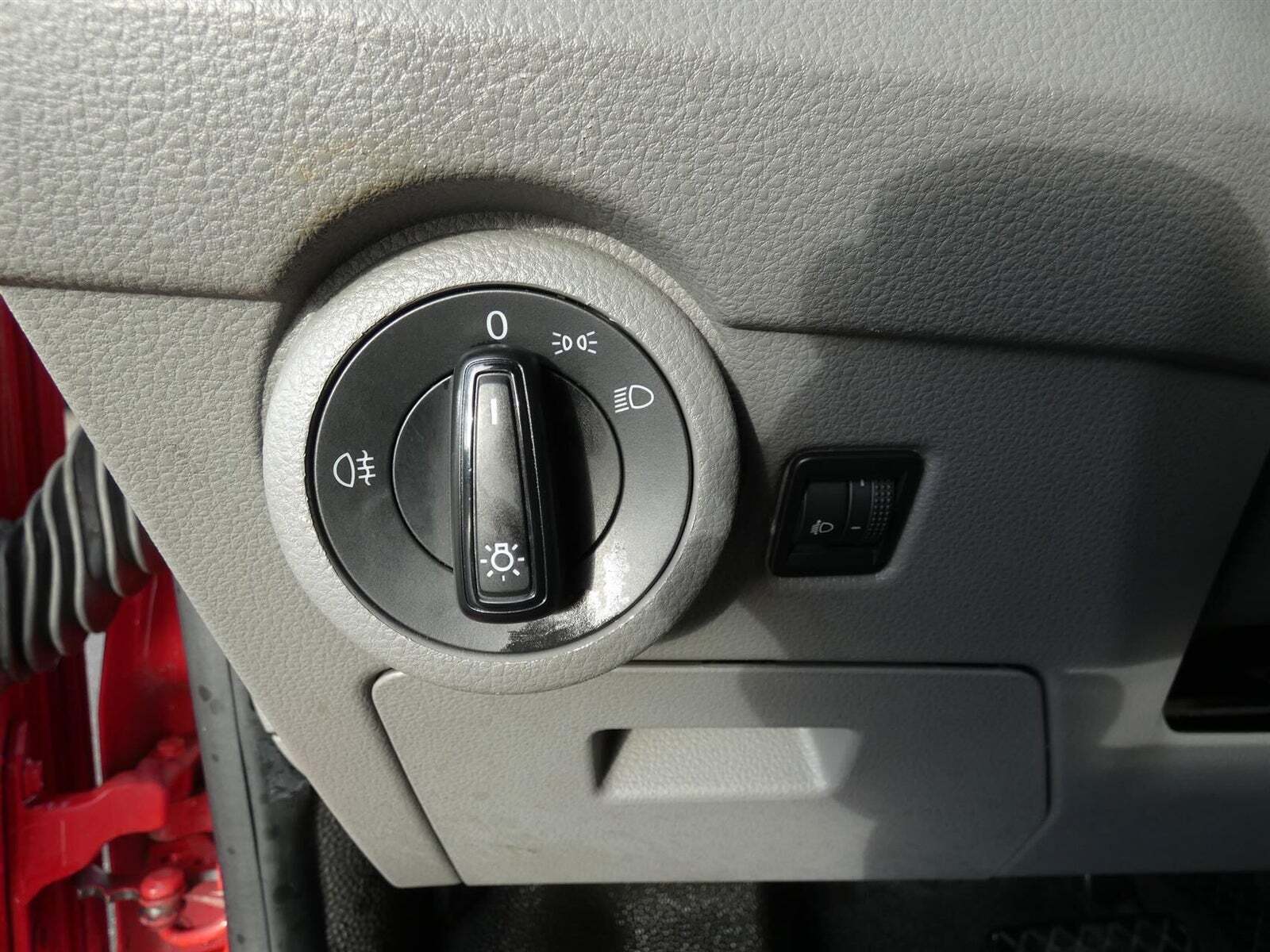 Rød VW Transporter fra 2021