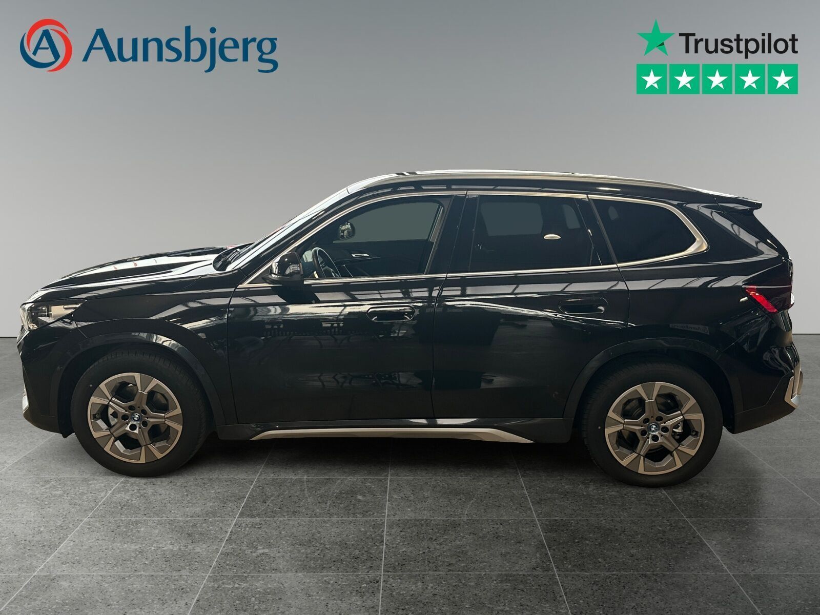 BMW iX1 eDrive20 X-Line