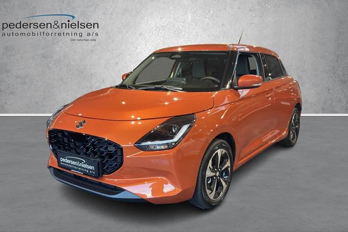 Orange Suzuki Swift fra 2024 set udefra
