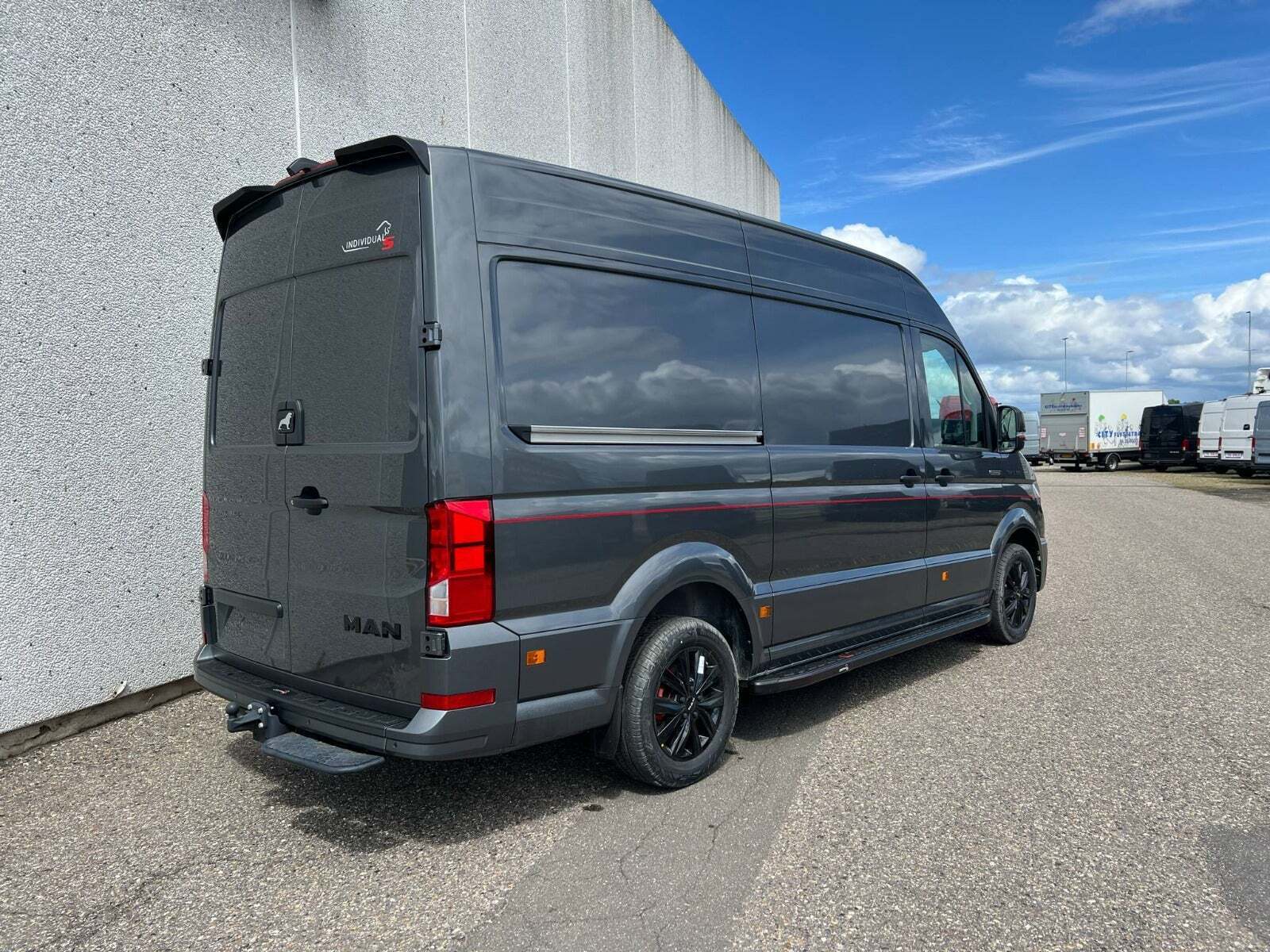 MAN TGE 2,0 3.180 Kassevogn L3H3 aut. FWD