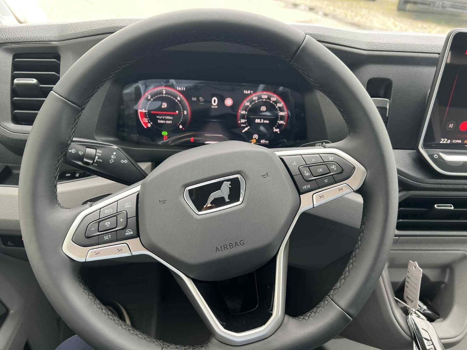 MAN TGE 2,0 3.180 Kassevogn L4H3 aut. FWD