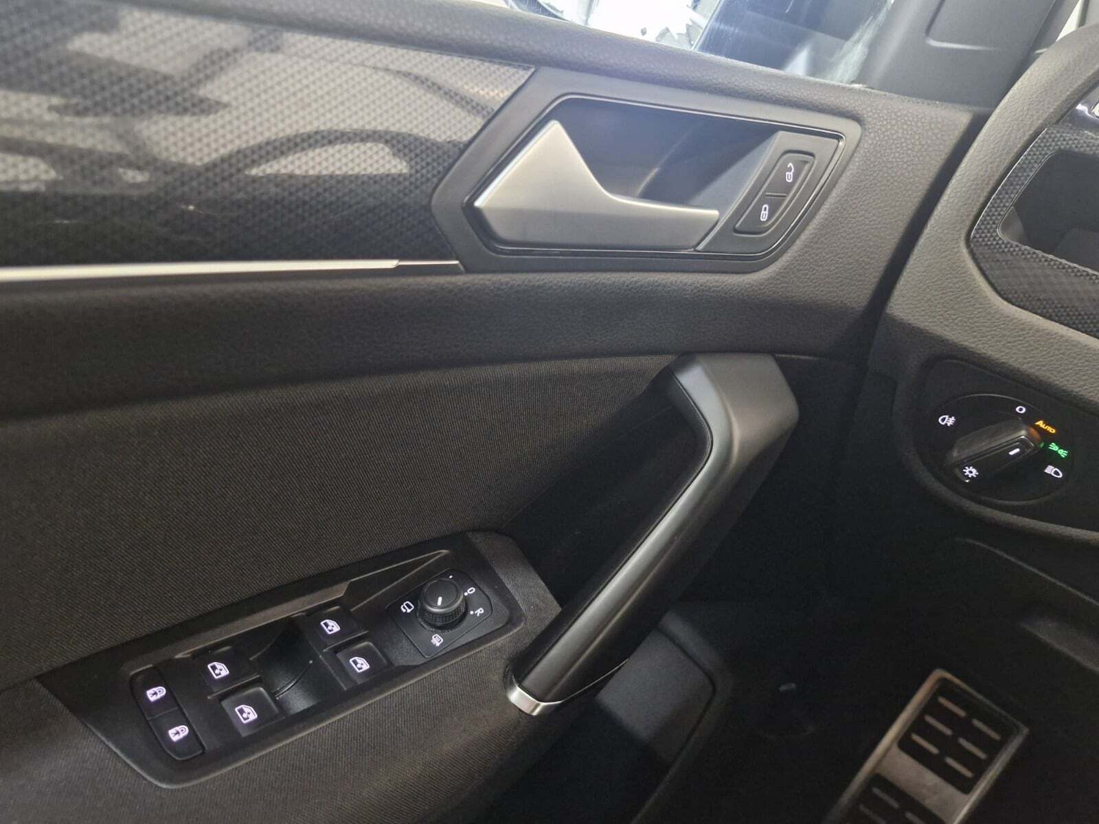 Sort VW Touran fra 2020