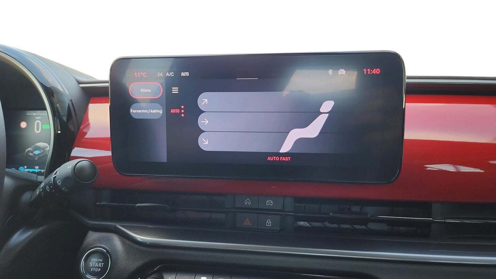 Rød Fiat 600e fra 2023