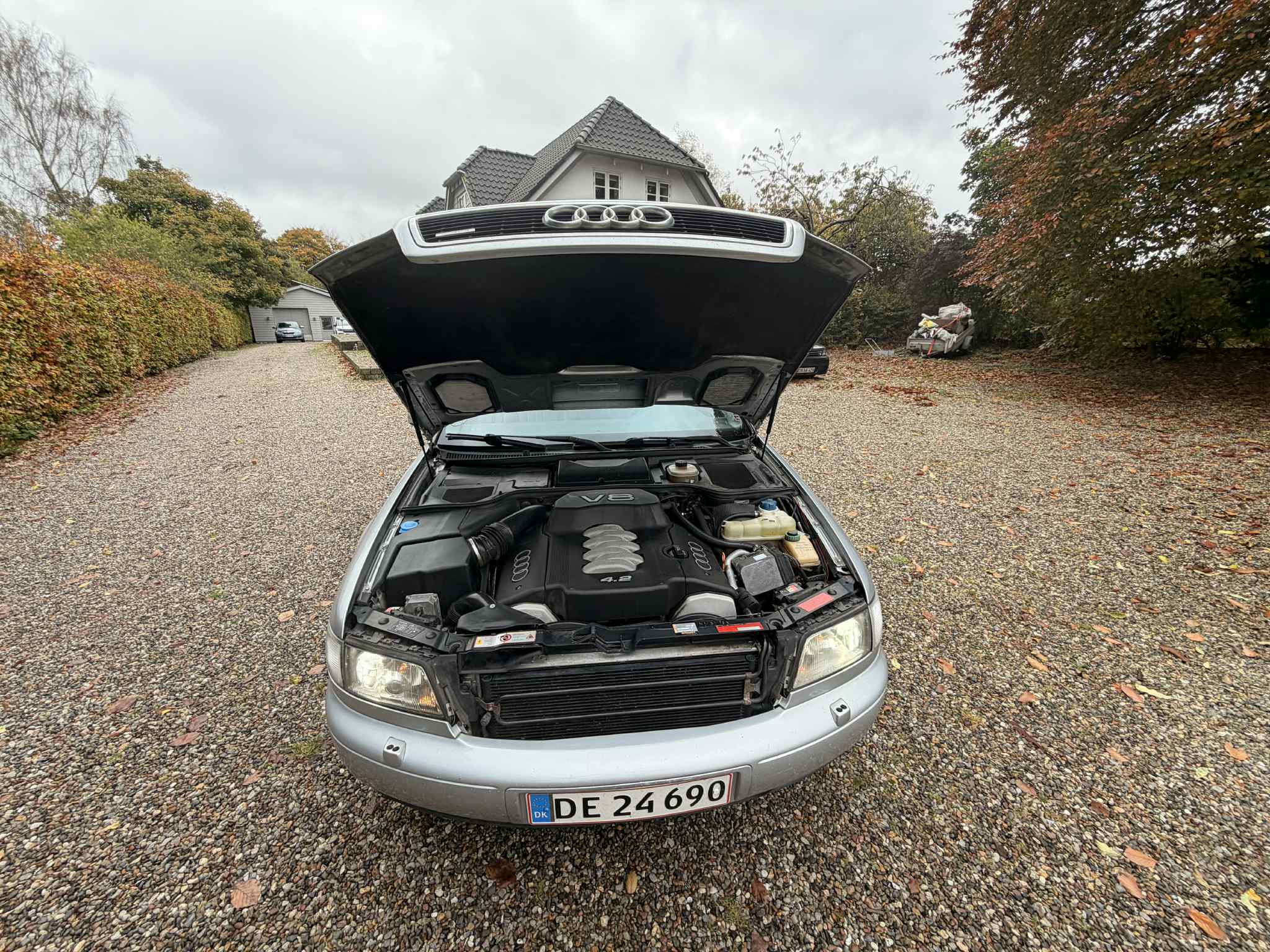 Audi A8 4,2 v8 Nysynet 30,10,2025