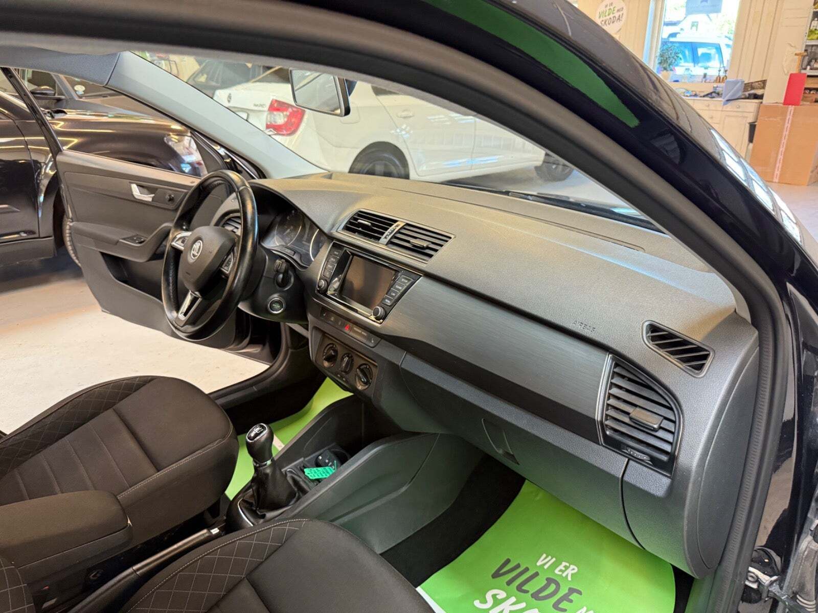 Sort Skoda Fabia fra 2015