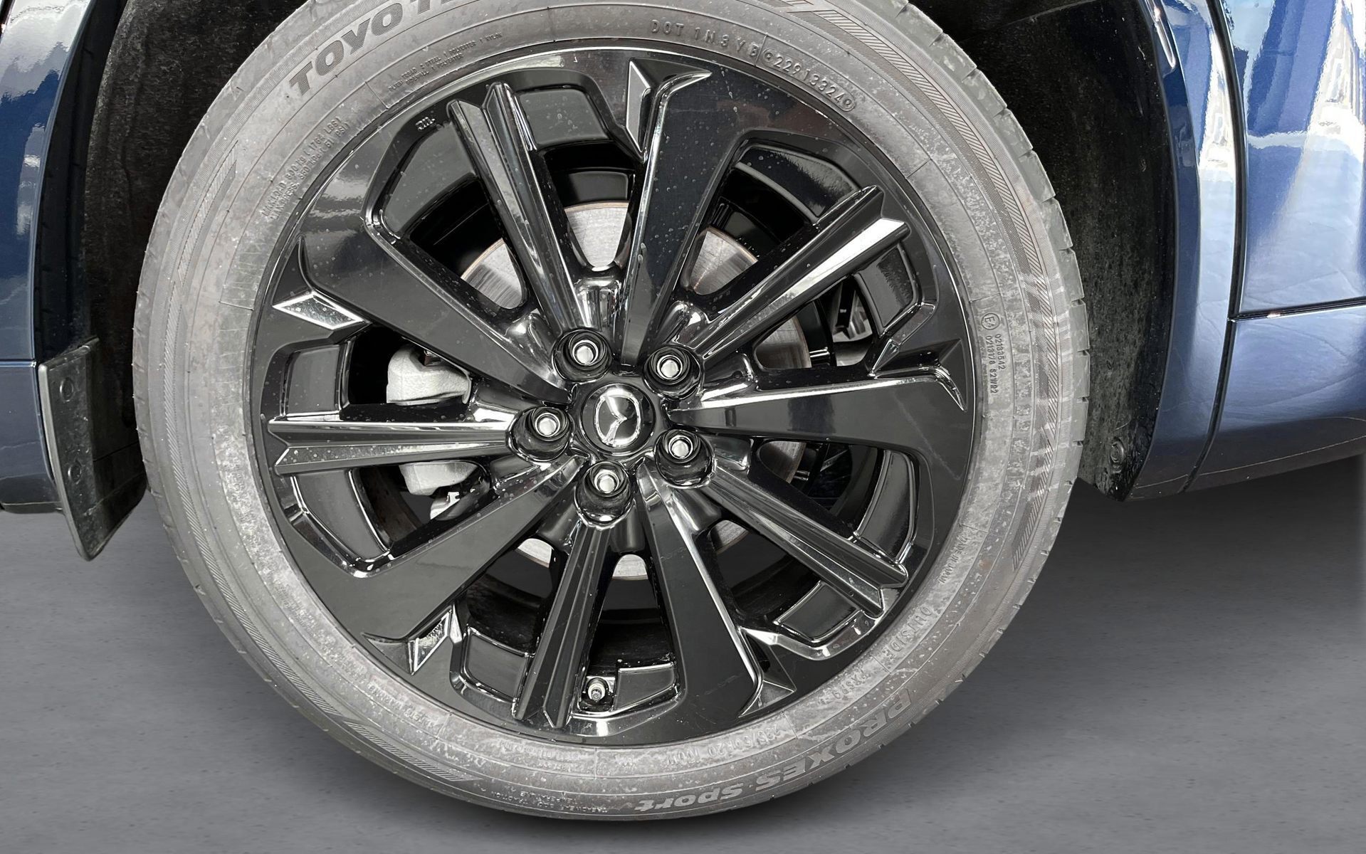 Blå Mazda CX-60 fra 2024