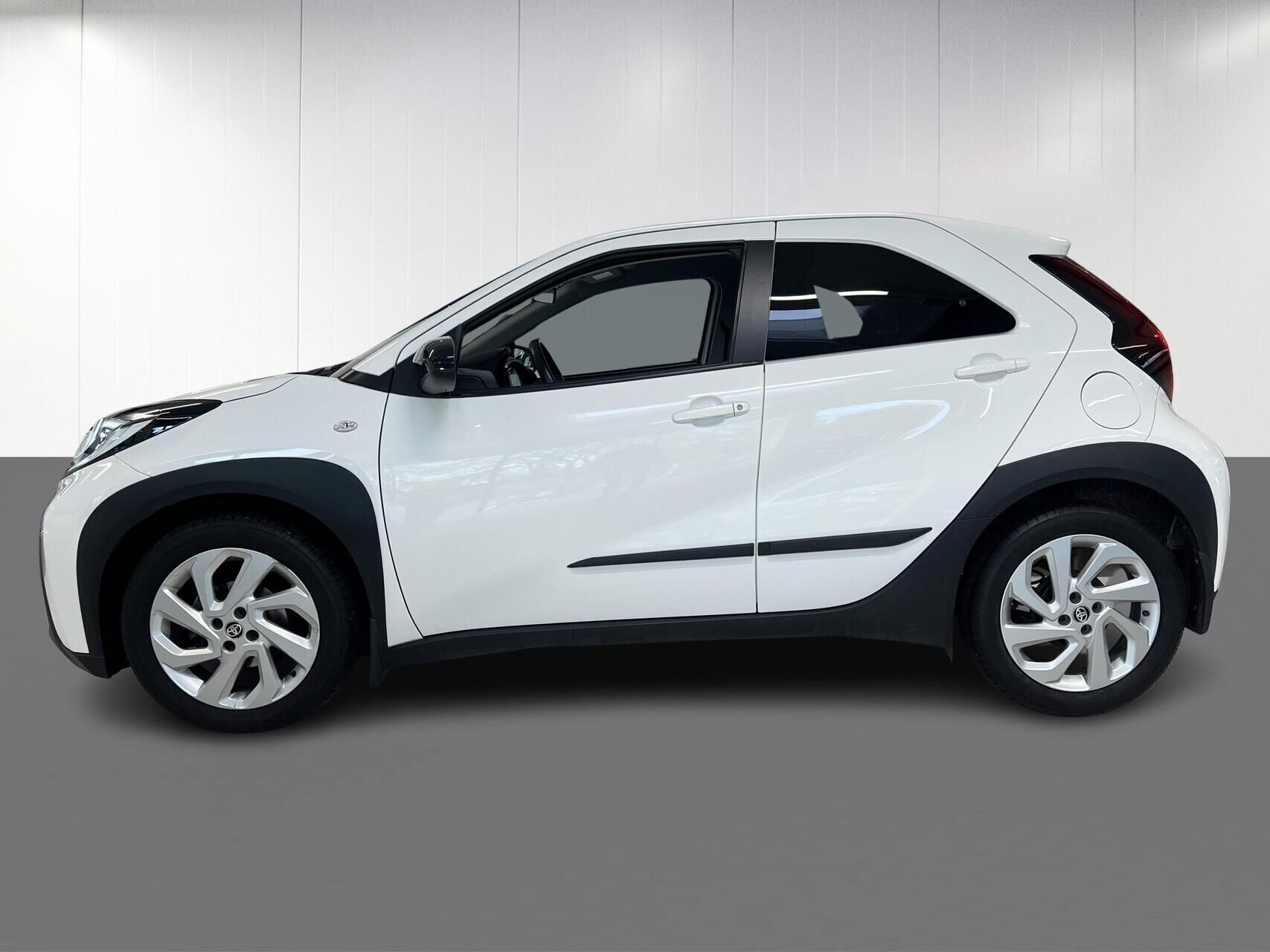 Toyota Aygo X 1,0 VVT-I Active 72HK 5d