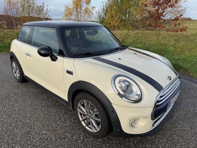 Beige Mini Cooper fra 2016