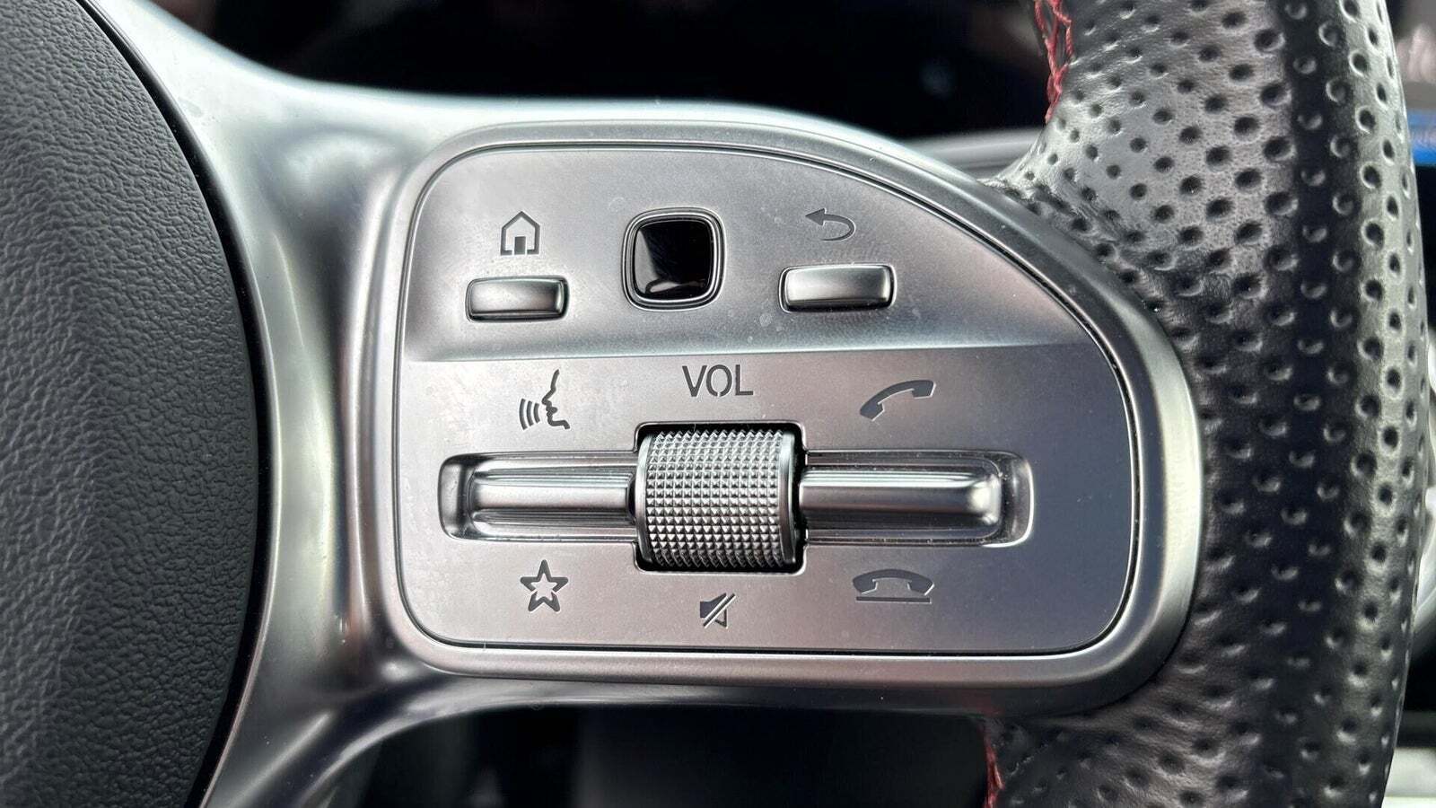 Hvid Mercedes EQA250 fra 2023