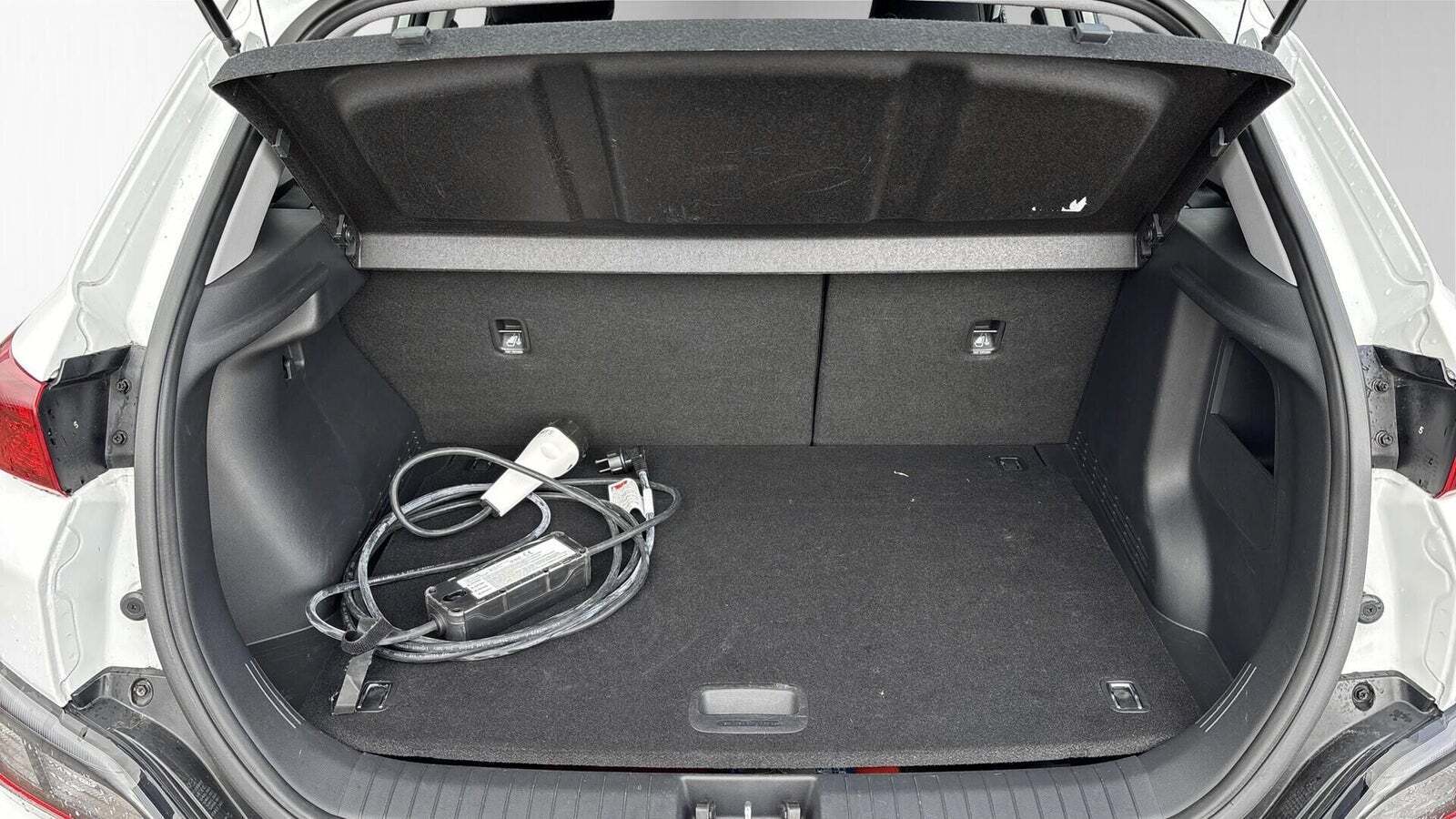 Hvid Hyundai Kona fra 2022