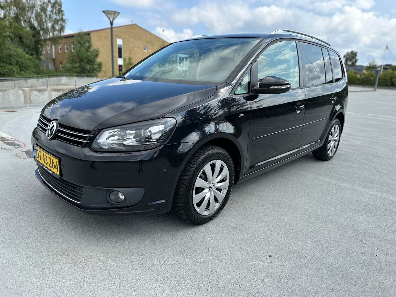 VW Touran 2,0 TDi 140 Highline DSG BMT Van