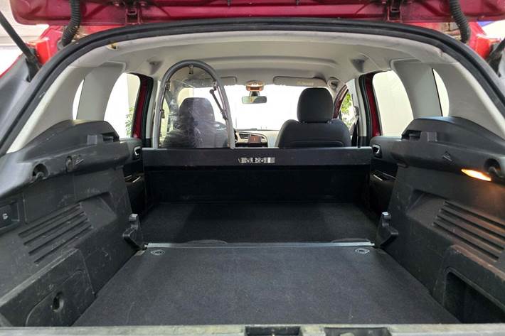 Grå Peugeot 3008 fra 2014