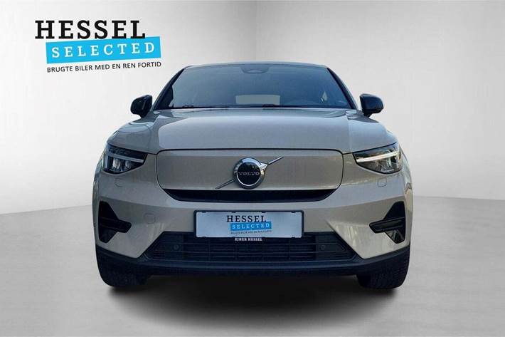 Brun Volvo EC40 fra 2025