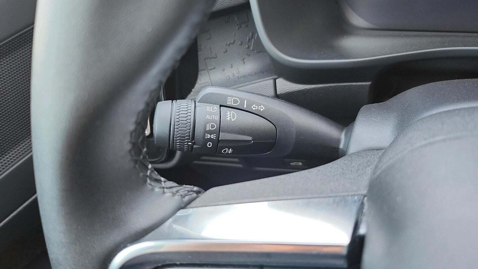 Brun Volvo EC40 fra 2025