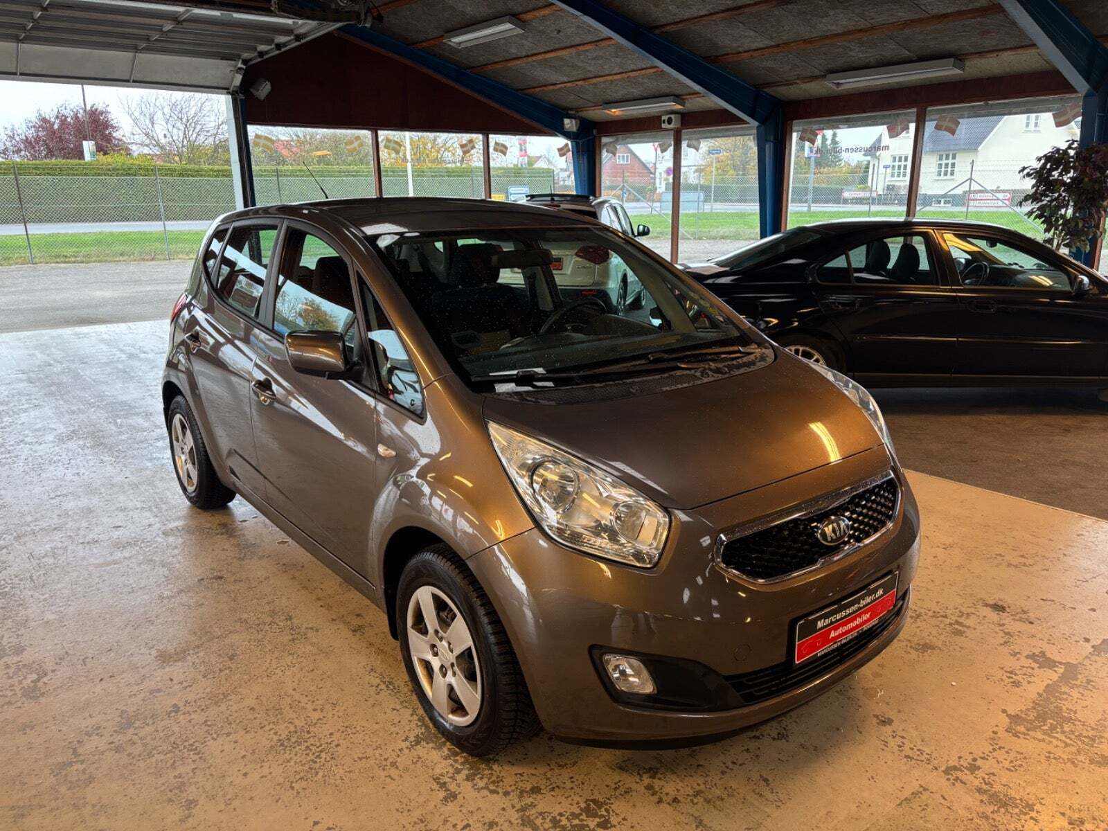 Beige Kia Venga fra 2013