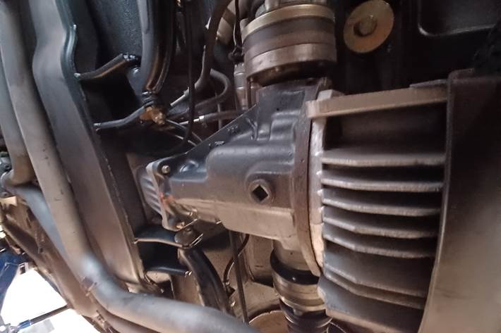 Sølv Maserati BiTurbo Spyder fra 1986