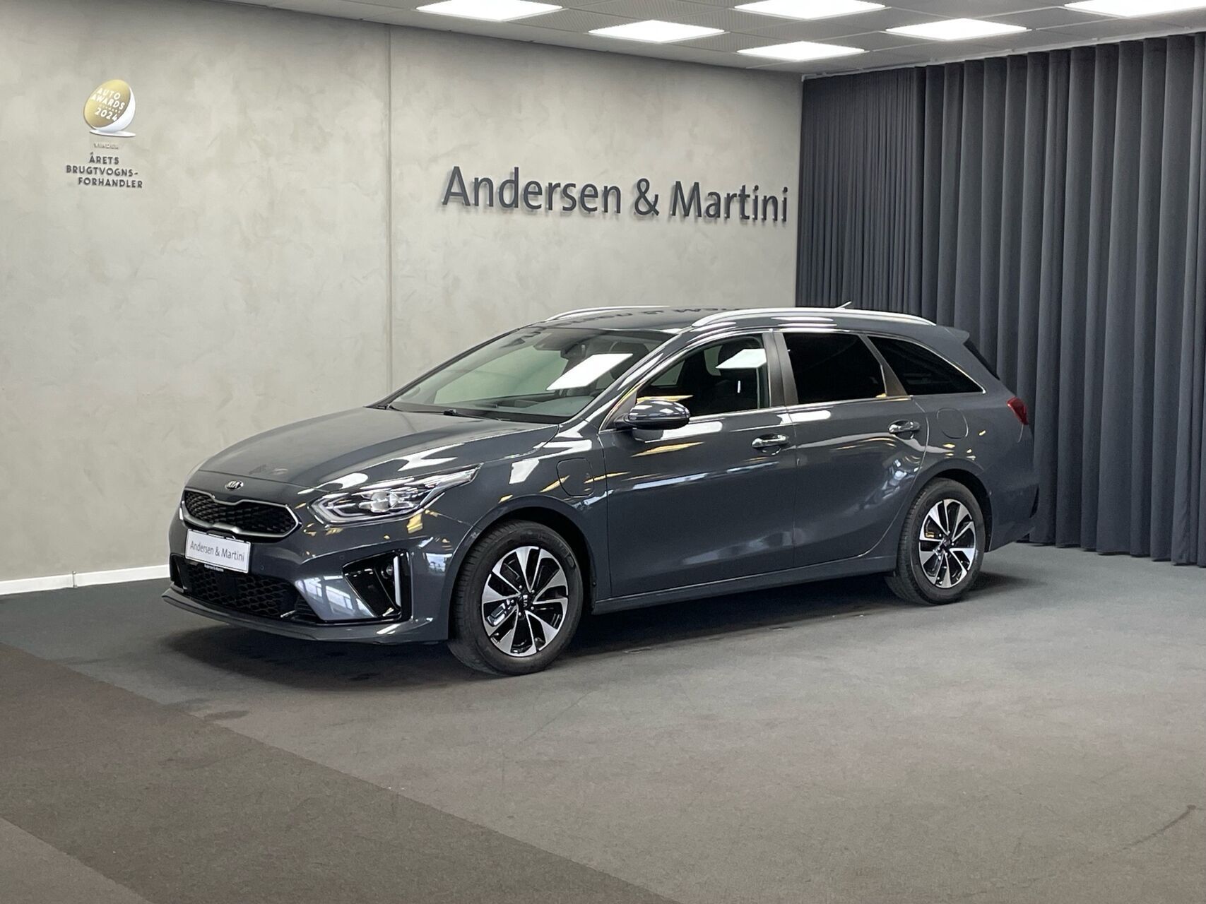 undefined Kia Ceed fra 2020 set udefra