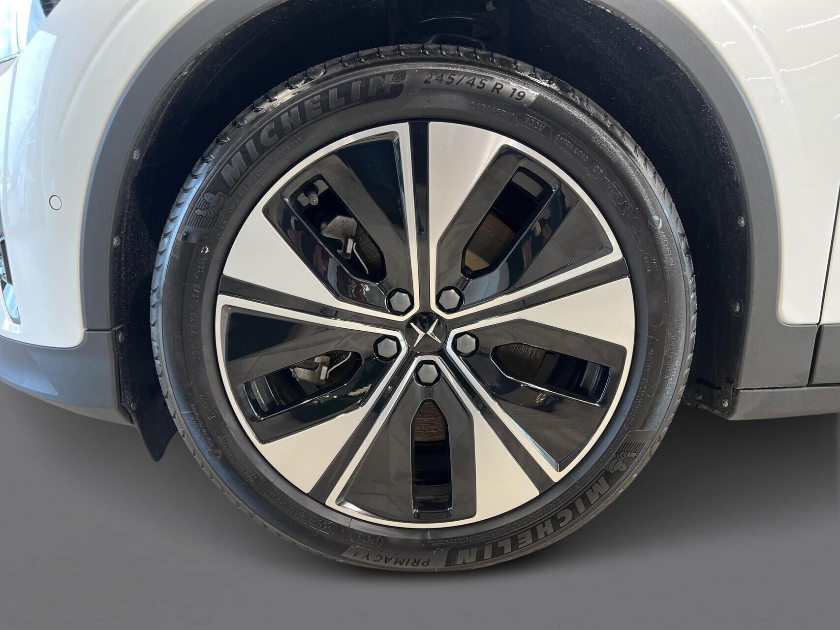 Hvid Polestar 2 fra 2022