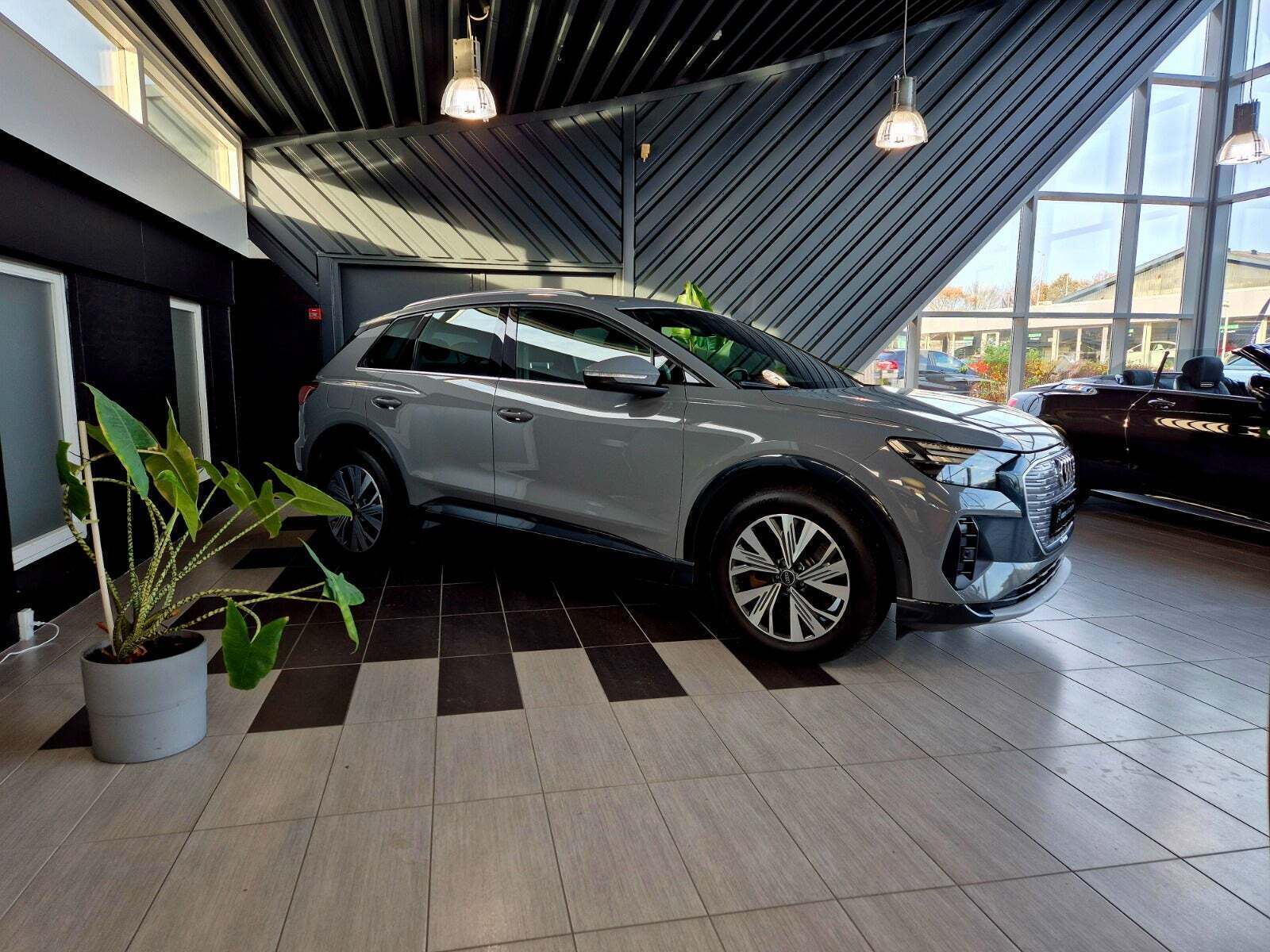 Audi Q4 e-tron 45 Progress