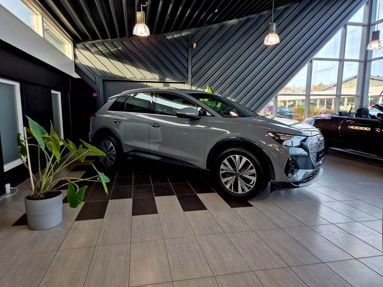 Audi Q4 e-tron 45 Progress