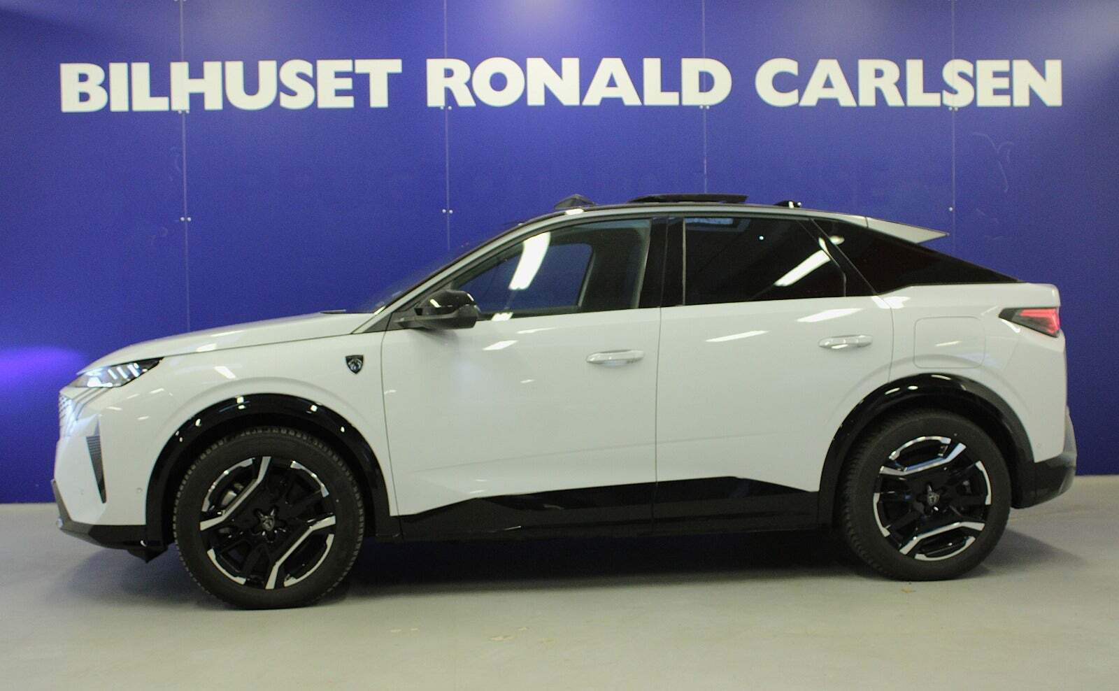 Peugeot e-3008 77 GT Pack