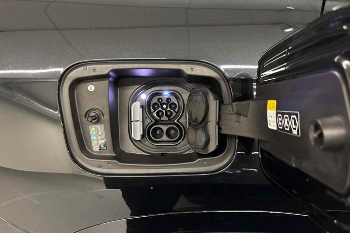 Sort BMW iX1 fra 2024