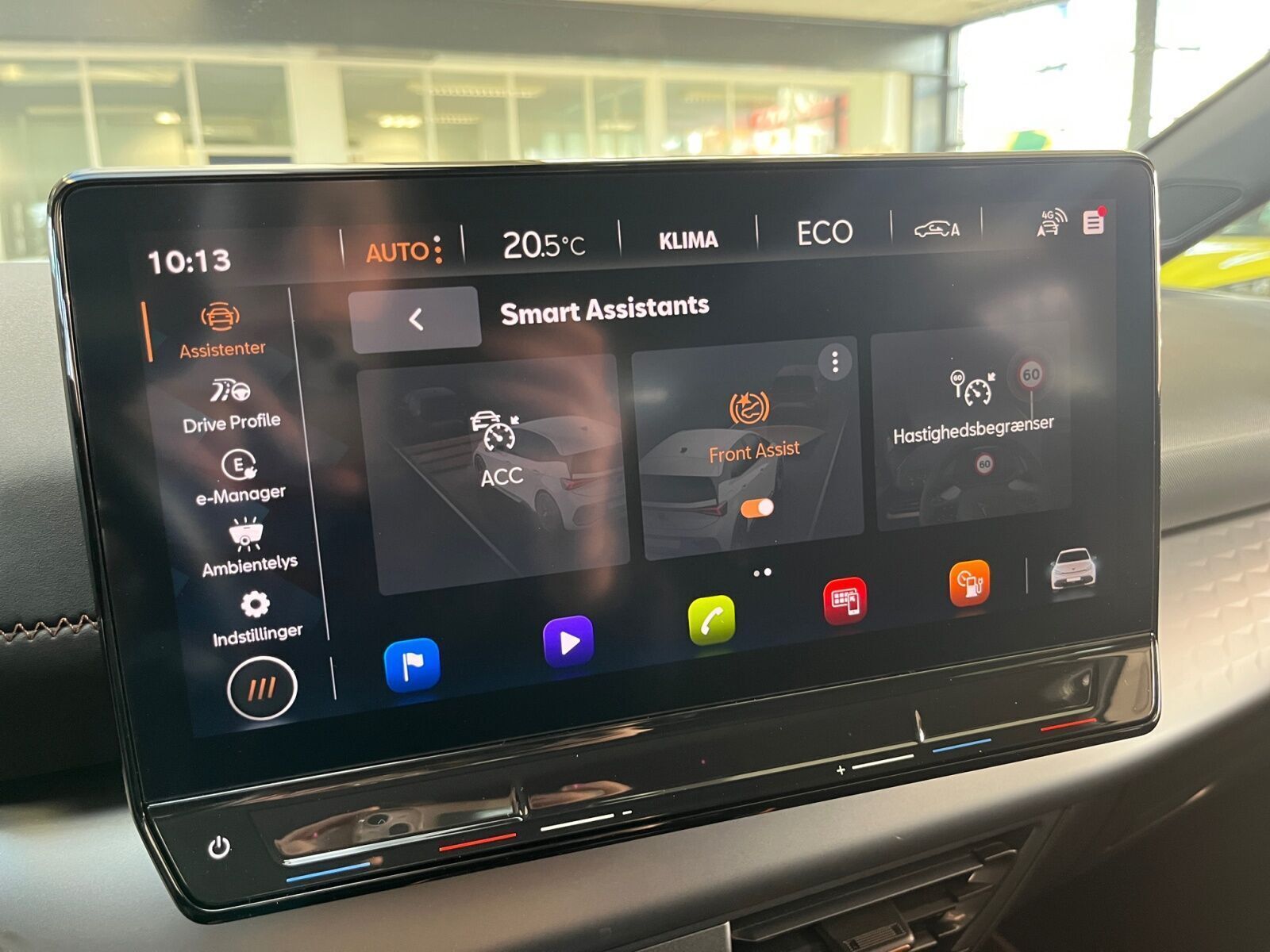 Blå Cupra Born fra 2024