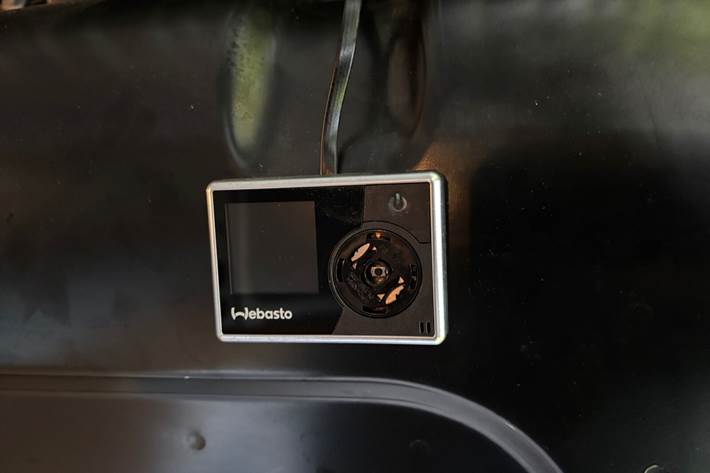 Hvid Renault Master fra 2020