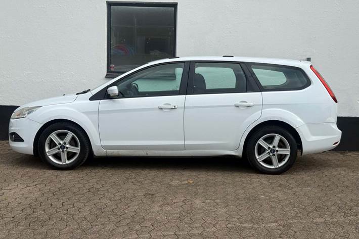 Hvid Ford Focus fra 2008