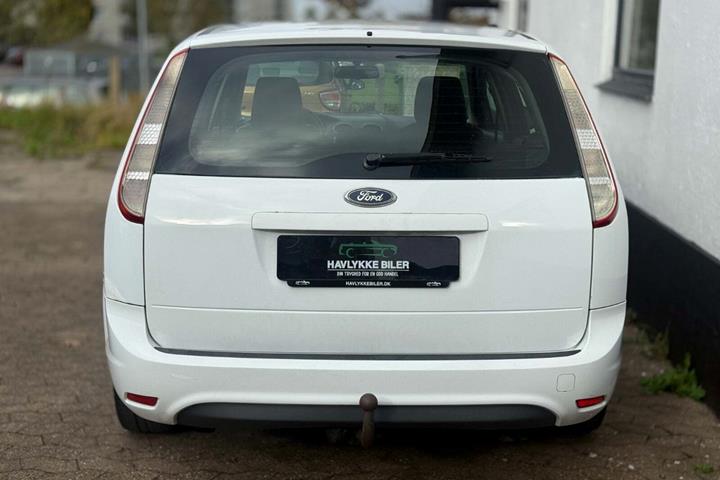 Hvid Ford Focus fra 2008