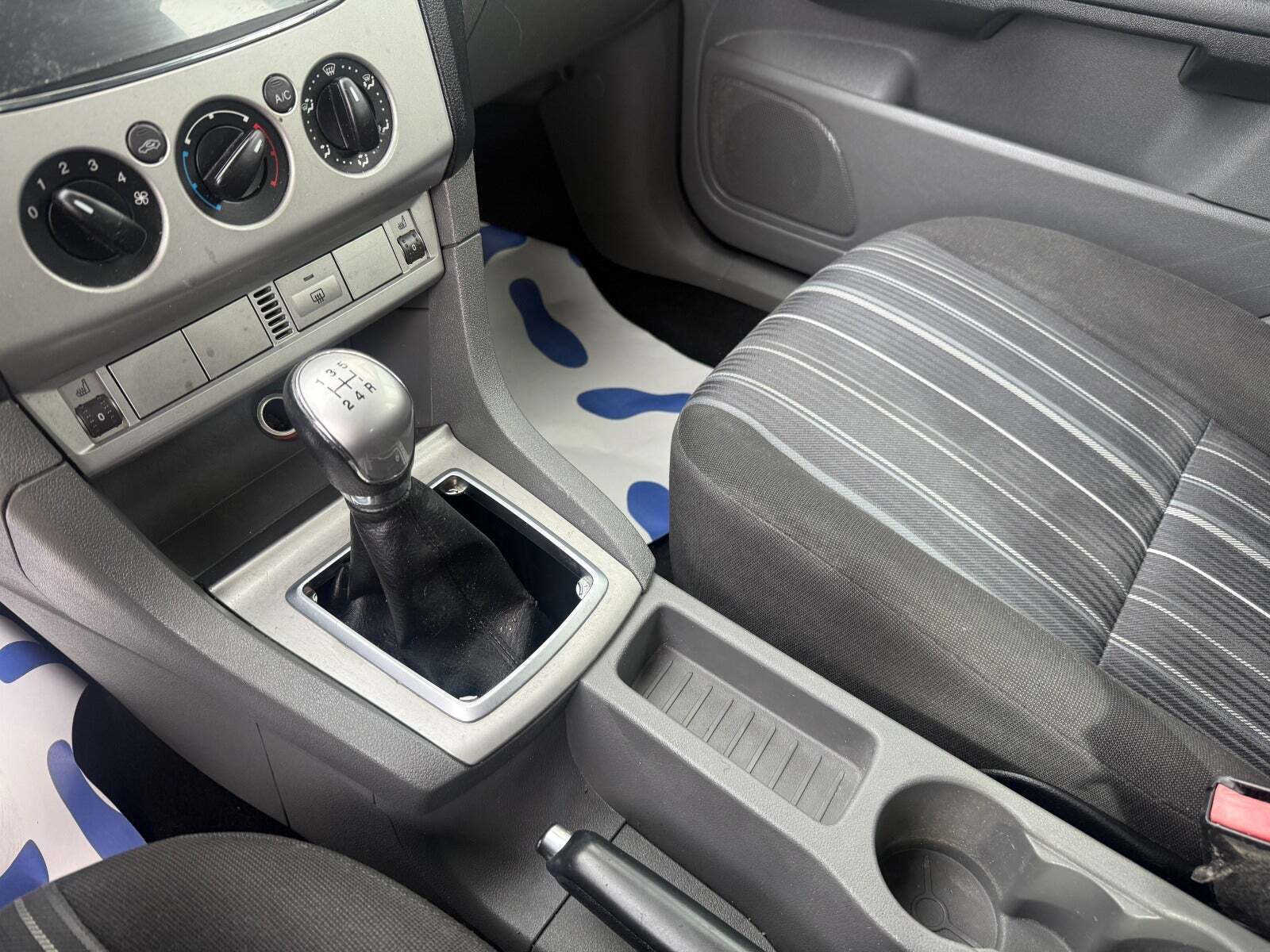 Hvid Ford Focus fra 2008
