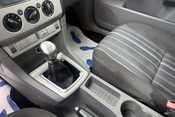 Hvid Ford Focus fra 2008