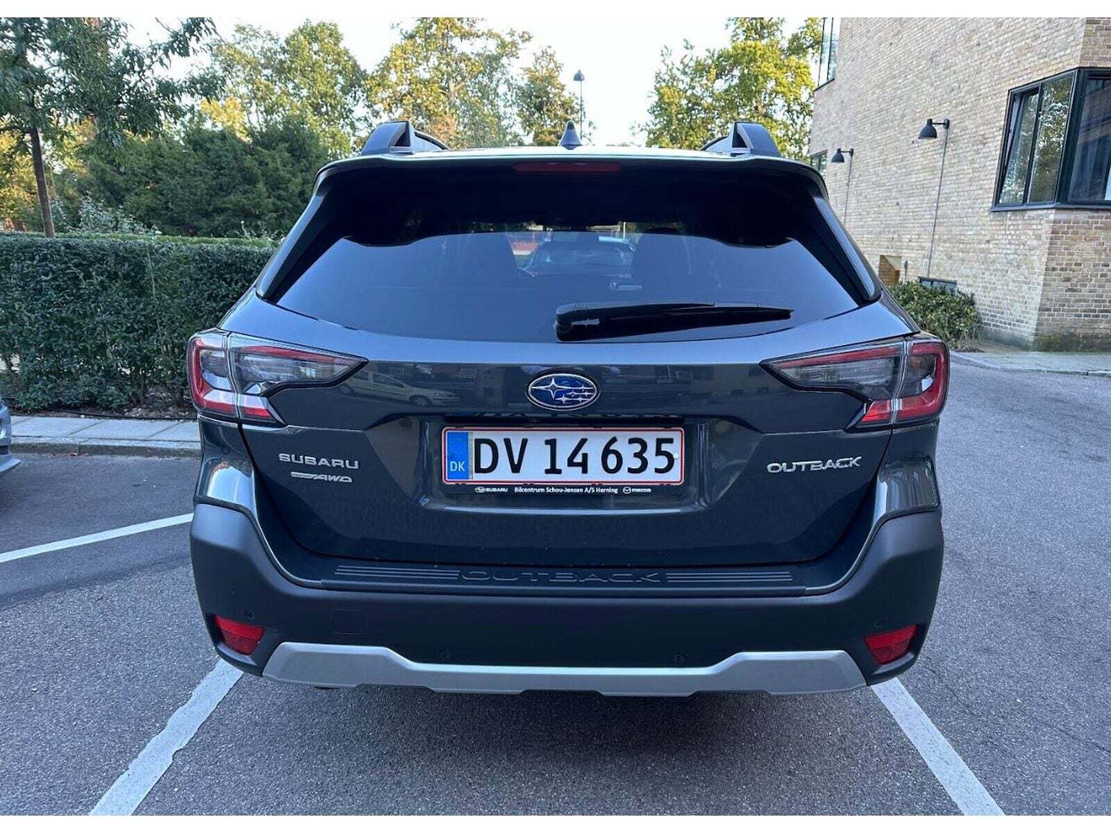 Sort Subaru Outback fra 2022