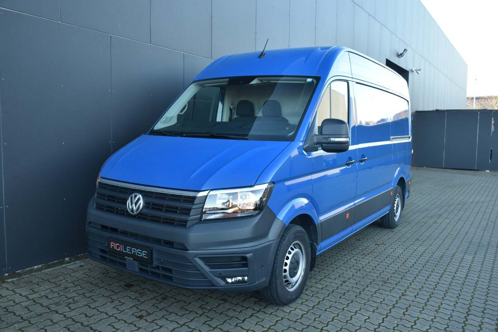 VW Crafter 35 2,0 TDi 177 Kassevogn L3H3 aut.