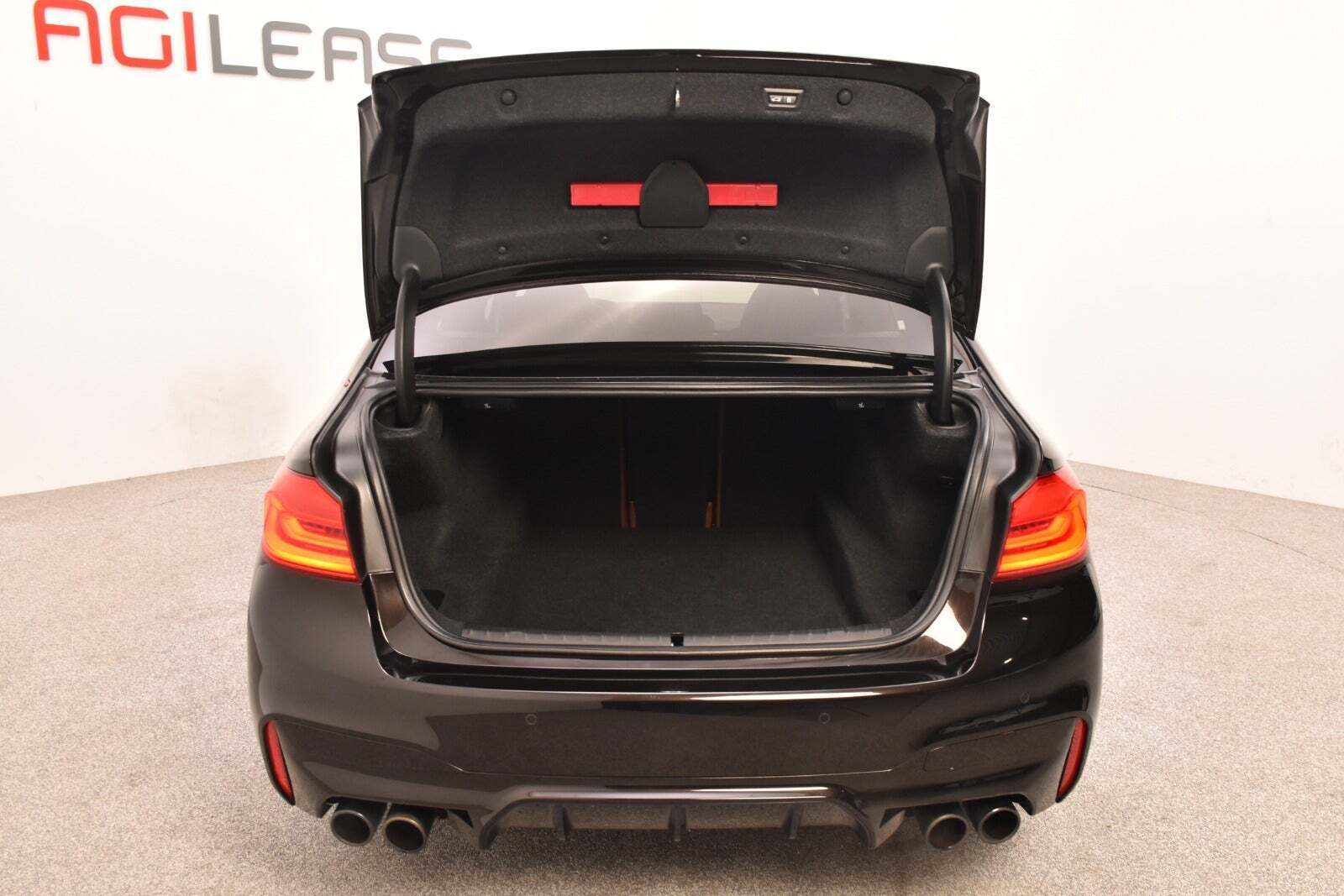 Sort BMW M5 fra 2017