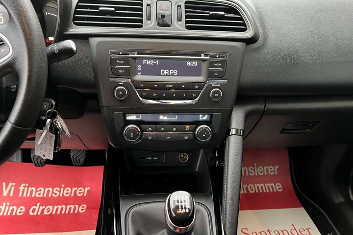 Beige Renault Kadjar fra 2016