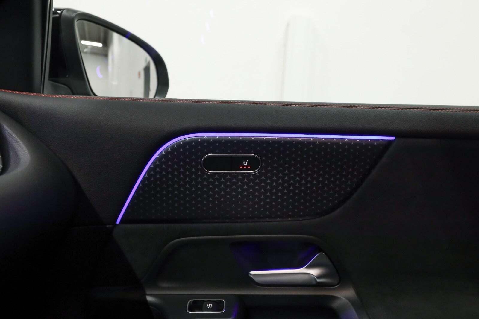 Sort Mercedes EQA250+ fra 2024